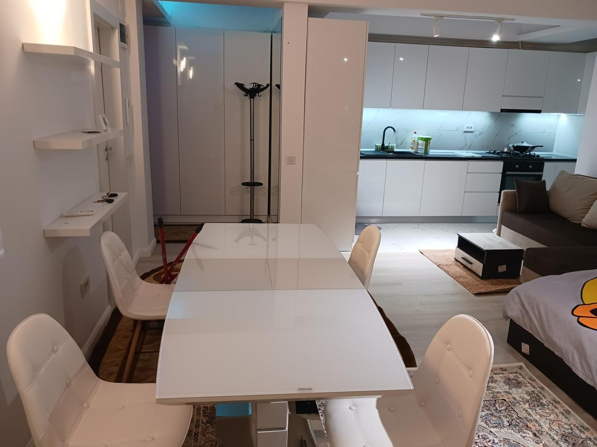 Apartament Myky Mouse Nu Primesc Santieristi Si Petrecareti Bukareszt Zewnętrze zdjęcie