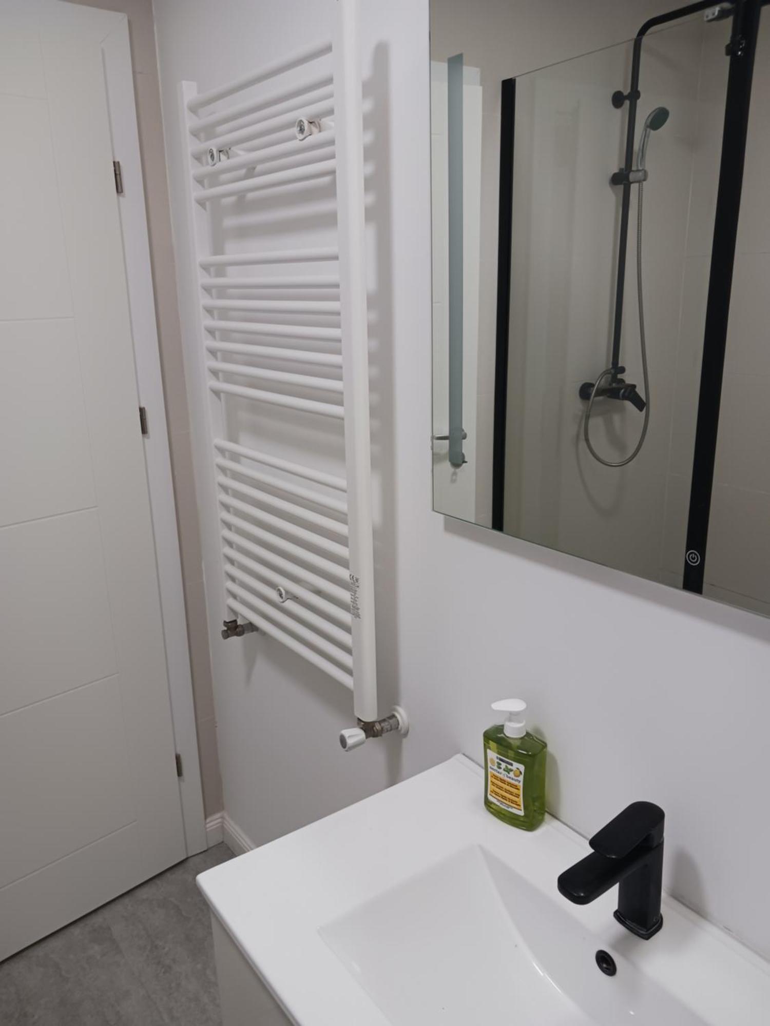 Apartament Myky Mouse Nu Primesc Santieristi Si Petrecareti Bukareszt Zewnętrze zdjęcie